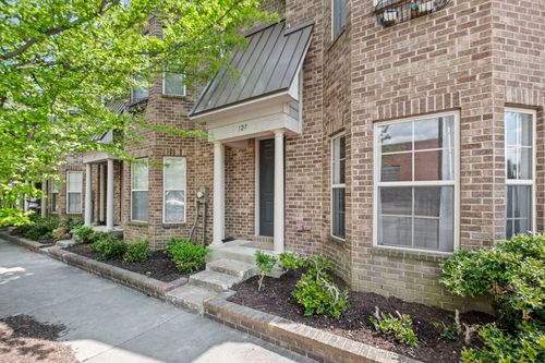 127 W Carolina Ave, Memphis, TN, 38103-4611 | Card Image