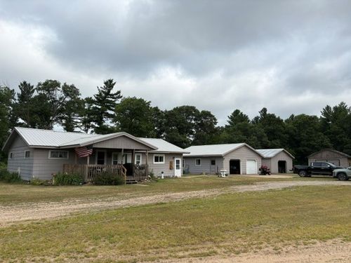 990 Winnebago Avenue, Black River Falls, WI, 54615 | Card Image