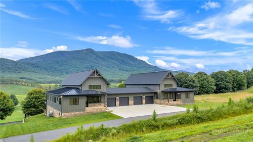 a-251 Range View Dr, Jefferson, NC, 28640-8304 | Card Image