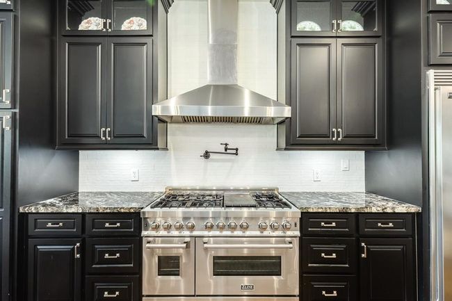 337 Thousand Oaks Dr, House other with 4 bedrooms, 3 bathrooms and 3 parking in Angleton TX | Image 38