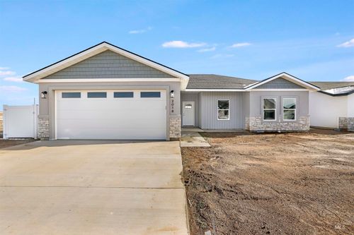 2018 Regan St, Jerome, ID, 83338-1600 | Card Image