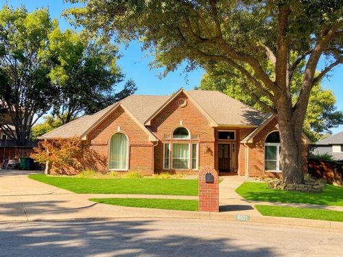 8521 Steeple Ridge Dr, North Richland Hills, TX, 76182-8325 | Card Image