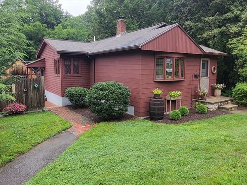 22 Hill St, Hopedale, MA, 01747-1936 | Card Image