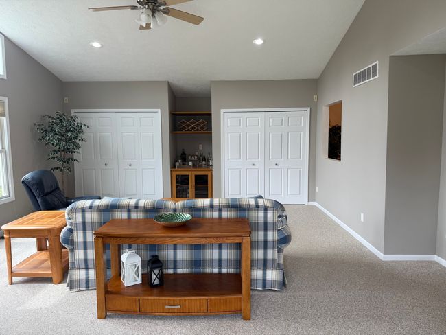 Family Room | Image 16
