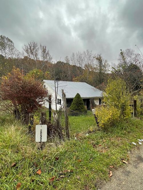 9459 State Route 335, Beaver, OH, 45613-9739 | Card Image