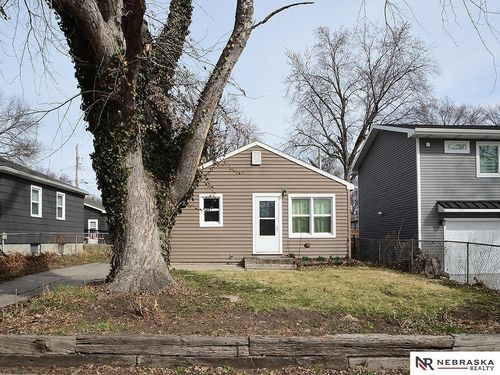 830 Judson Street, Lincoln, NE, 68521 | Card Image