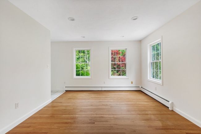 341 Quaddick Rd, House other with 3 bedrooms, 3 bathrooms and 4 parking in Thompson CT | Image 8