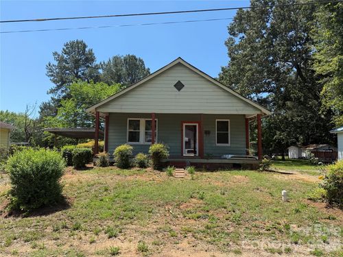 652 Cherry St, Wadesboro, NC, 28170-2443 | Card Image