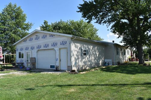 20880 N 800 East Rd, Graymont, IL, 61743-2052 | Card Image