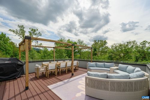 1638 Rialto St, CHARLOTTESVILLE, VA, 22902-6734 | Card Image