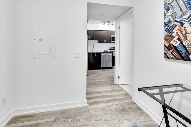 210 - 1455 Celebration Dr, Condo with 2 bedrooms, 1 bathrooms and null parking in Pickering ON | Image 5