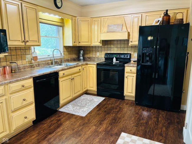 9043 Hidden Valley Ln, House other with 3 bedrooms, 2 bathrooms and null parking in Brookville IN | Image 7