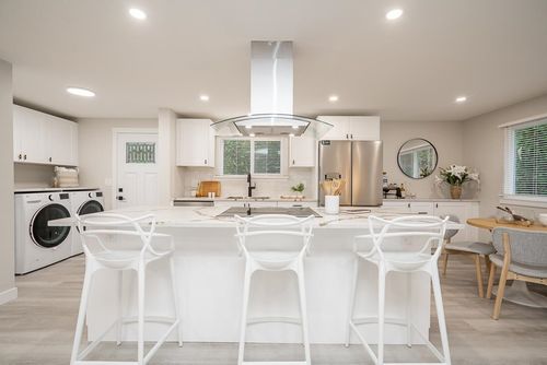 15-1840 160 St, Surrey, BC, V4A4X4 | Card Image