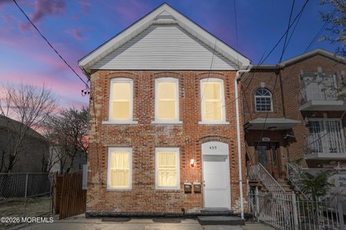435 S 17th St, Newark, NJ, 07103-1228 | Card Image