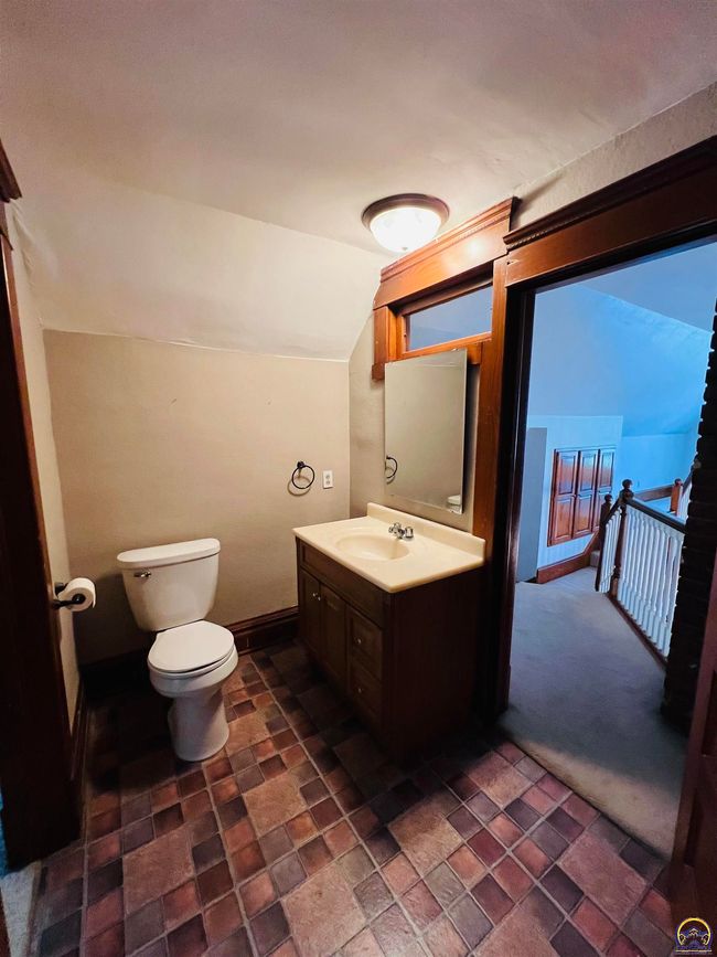 703 Pioneer St, House other with 4 bedrooms, 3 bathrooms and null parking in Seneca KS | Image 34