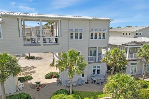 apt-7-3700 Island Moorings Pkwy, Port Aransas, TX, 78373-4986 | Card Image