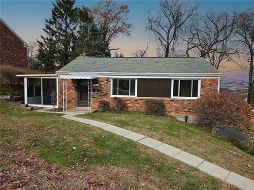 1494 Blossom Hill Rd, Castle Shannon, PA, 15234-2338 | Card Image