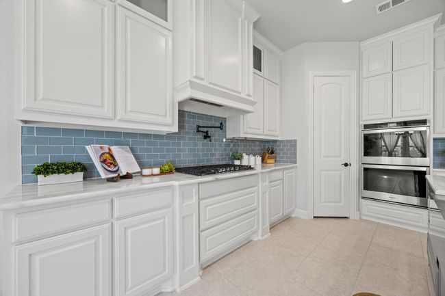 5 Burner Gas Cooktop with Pot Filler | Image 5