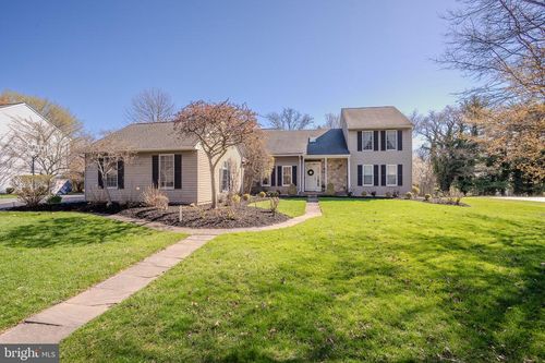 29 Suffolk Ln, West Windsor, NJ, 08550-1239 | Card Image