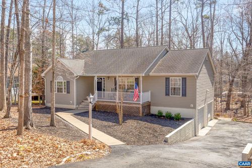 37 W Lake Forest Dr, PALMYRA, VA, 22963-2444 | Card Image