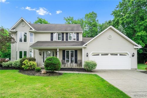 16 Schilling Ct, Lancaster, NY, 14086-3322 | Card Image