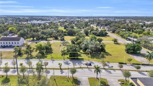2726 Dr Martin Luther King Blvd, Fort Myers, FL, 33916 | Card Image
