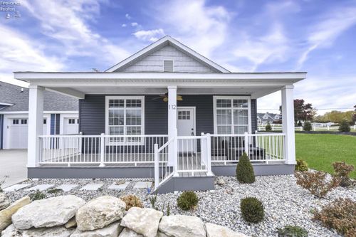 unit-112-10850 E Bayshore Rd, Marblehead, OH, 43440-2316 | Card Image