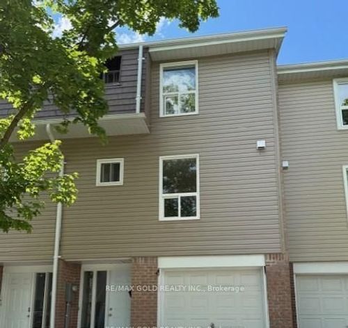 40 Ellis Dr, Brampton, ON, L6T4C4 | Card Image