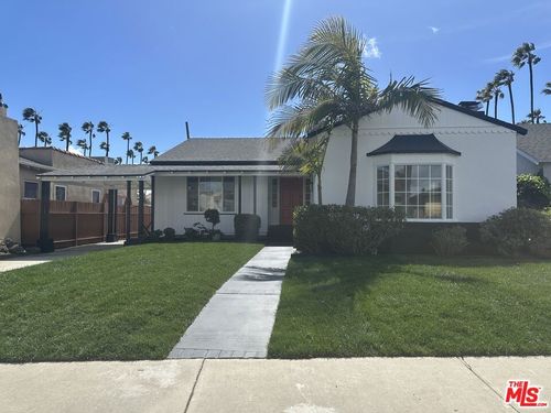 5218 Angeles Vista Blvd, View Park, CA, 90043-1614 | Card Image