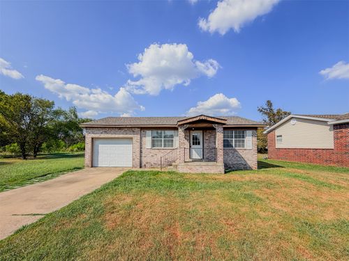 408 Sw 13th St, Wagoner, OK, 74467-7804 | Card Image