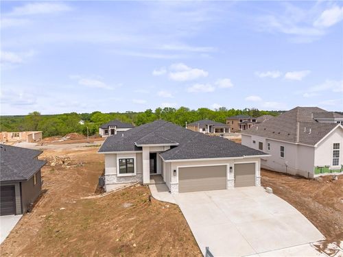 25128 W 141st Ter, Olathe, KS, 66061-7663 | Card Image