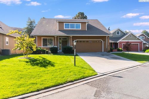 7617 W 20th Ave, Kennewick, WA, 99338-9155 | Card Image