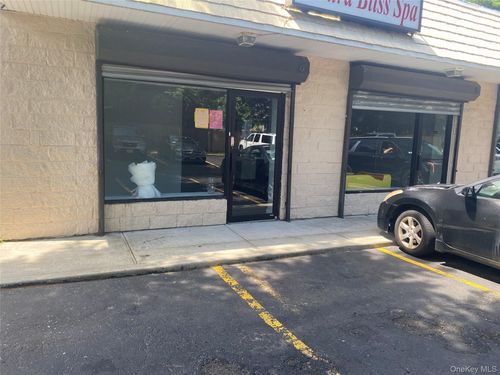 856 Portion Rd, Ronkonkoma, NY, 11779-1987 | Card Image