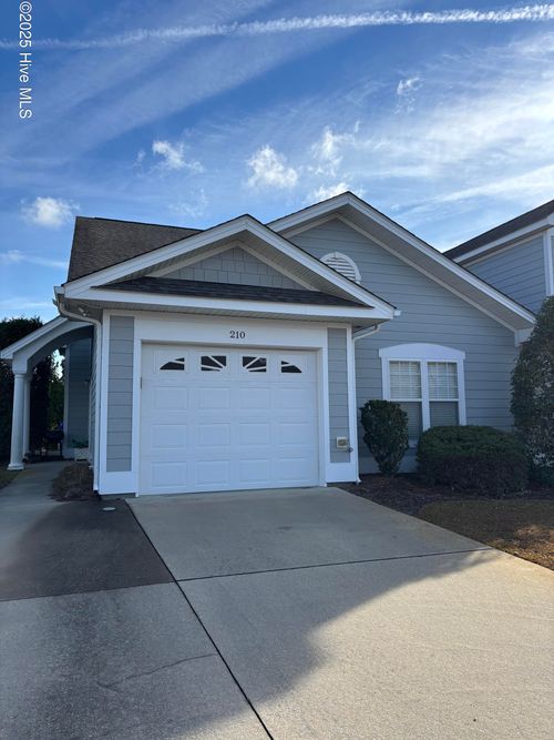 210 Diamond Cv, Newport, NC, 28570-5575 | Card Image