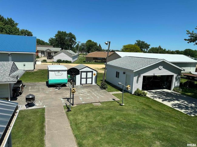 24 E Gillet St, House other with 3 bedrooms, 2 bathrooms and null parking in Preston IA | Image 7