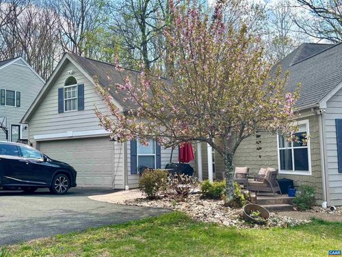 292 Blackthorn Ln, CHARLOTTESVILLE, VA, 22902-7252 | Card Image