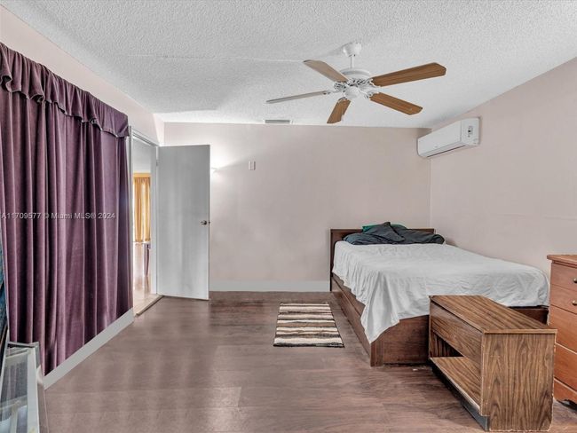 8910 Nw 7 Th Ct, House other with 3 bedrooms, 2 bathrooms and null parking in Pembroke Pines FL | Image 47
