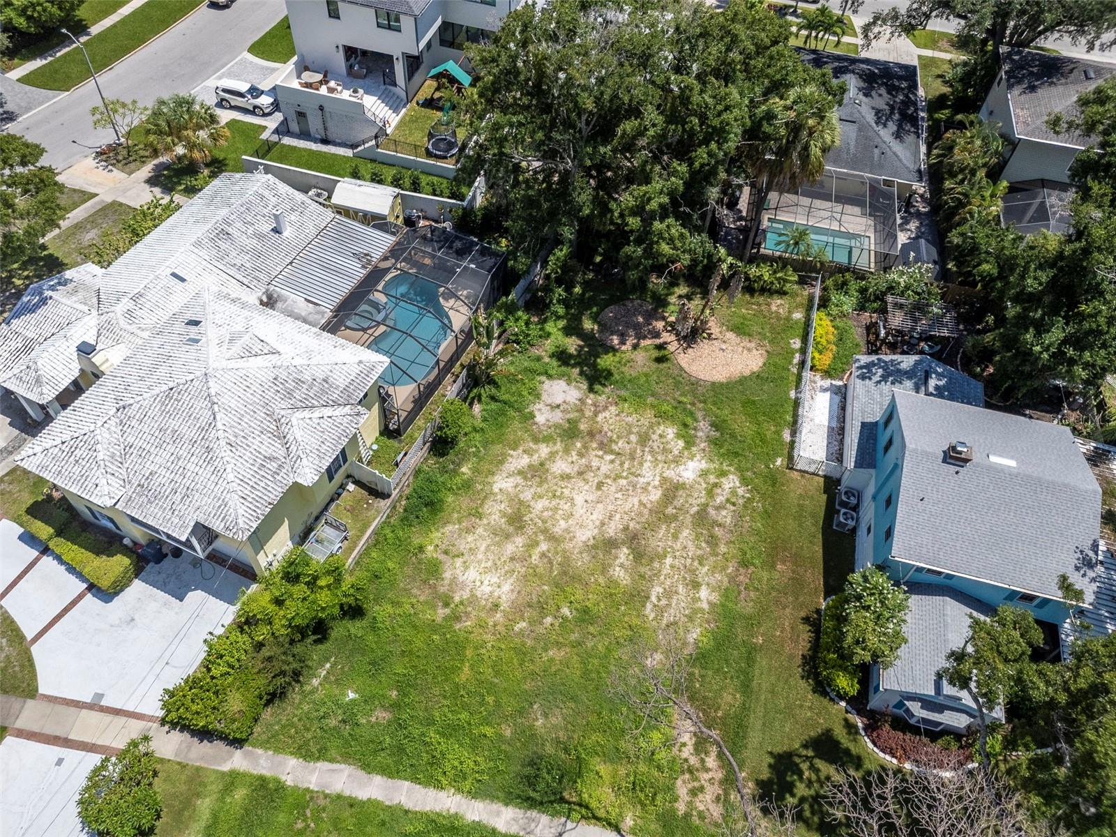 Land in TAMPA 4