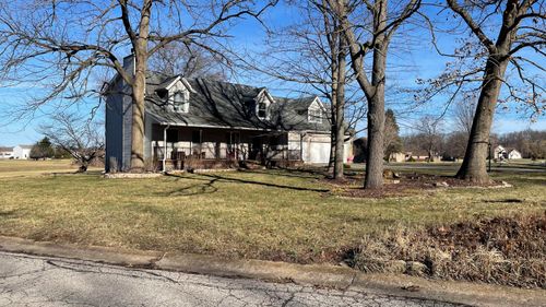 780 Merganser Ln, Valparaiso, IN, 46385-7938 | Card Image