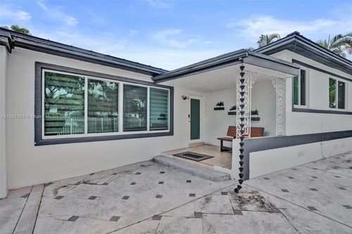 12585 Ne Miami Ct, North Miami, FL, 33161-4557 | Card Image