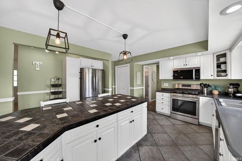 11656 Black Friars Ln, Mishawaka, IN, 46545-7944 | Card Image