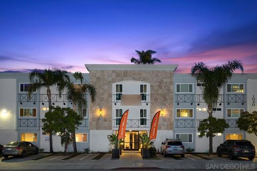 207-1030 Robinson Ave, San Diego, CA, 92103-4454 | Card Image
