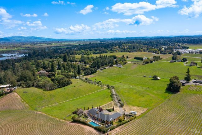 2614 Scotts Right Of Way, House other with 4 bedrooms, 4 bathrooms and 10 parking in Sebastopol CA | Image 58