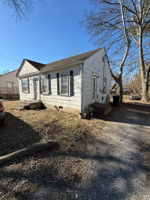 115 Daleview Ave, Gallatin, TN, 37066-3659 | Card Image