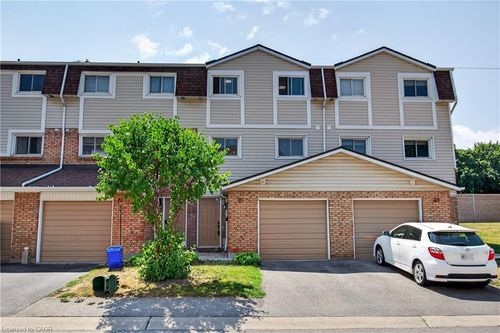 70-11 Harrisford St, Hamilton, ON, L8K6L7 | Card Image