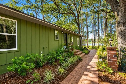 235 Ashley Lake Dr, MELROSE, FL, 32666-4332 | Card Image