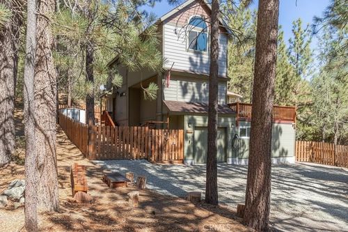1408 Zermatt Dr, Pine Mountain Club, CA, 93222 | Card Image