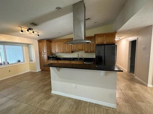 1077 Fernlea Dr, West Palm Beach, FL, 33417-5470 | Card Image