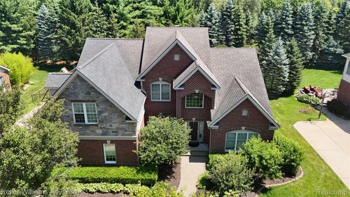 24942 Acorn Trl, Novi, MI, 48374-2166 | Card Image