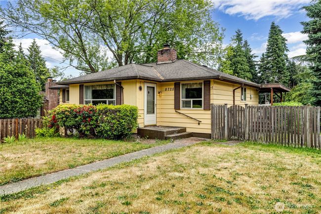 8728 224 Th St Sw, House other with 4 bedrooms, 2 bathrooms and 1 parking in Edmonds WA | Image 38